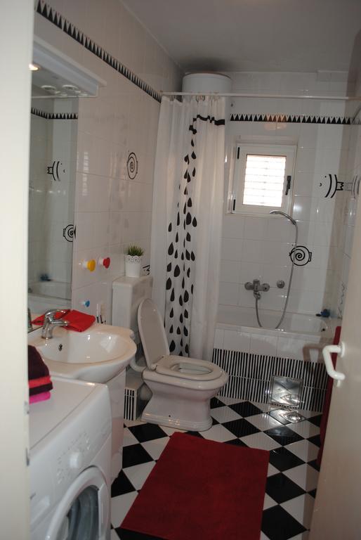 Apartment Optimist Makarska Room photo