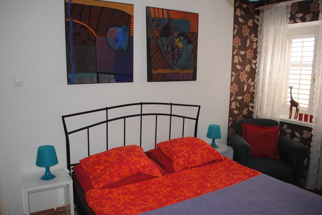 Apartment Optimist Makarska Room photo
