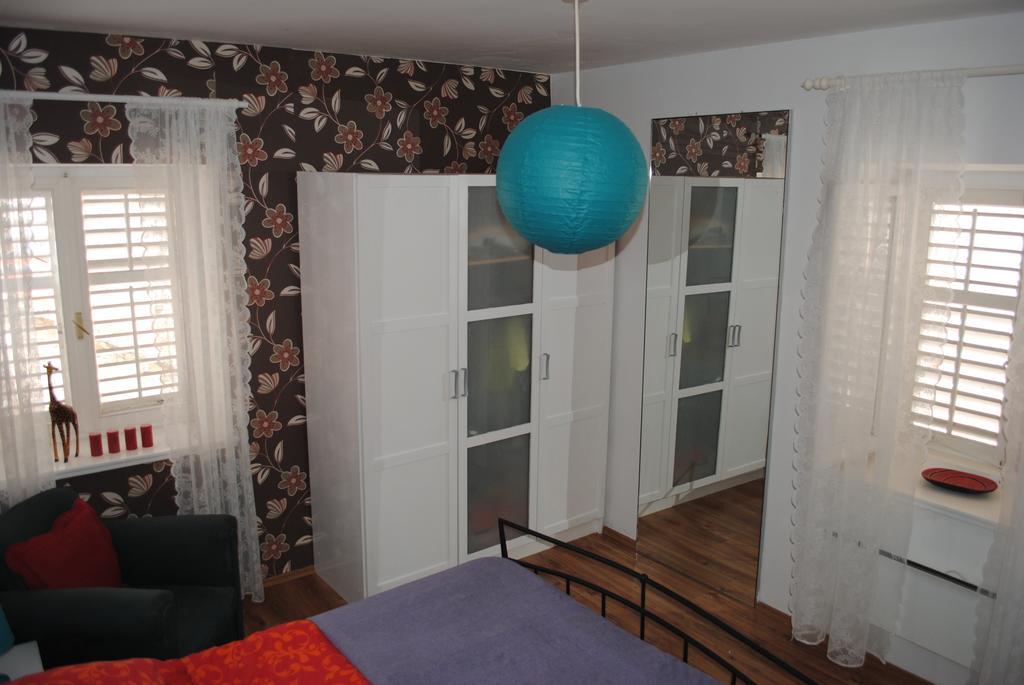 Apartment Optimist Makarska Room photo