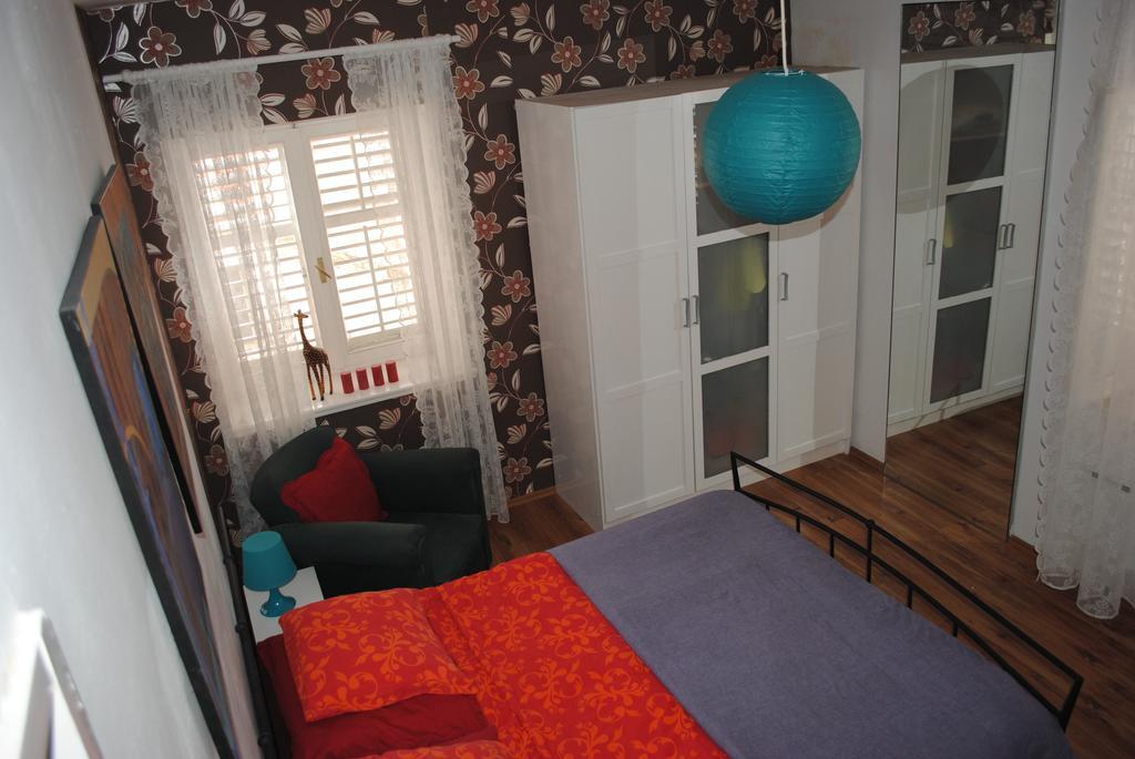 Apartment Optimist Makarska Room photo